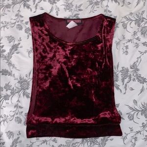 Cropped muscle shirt